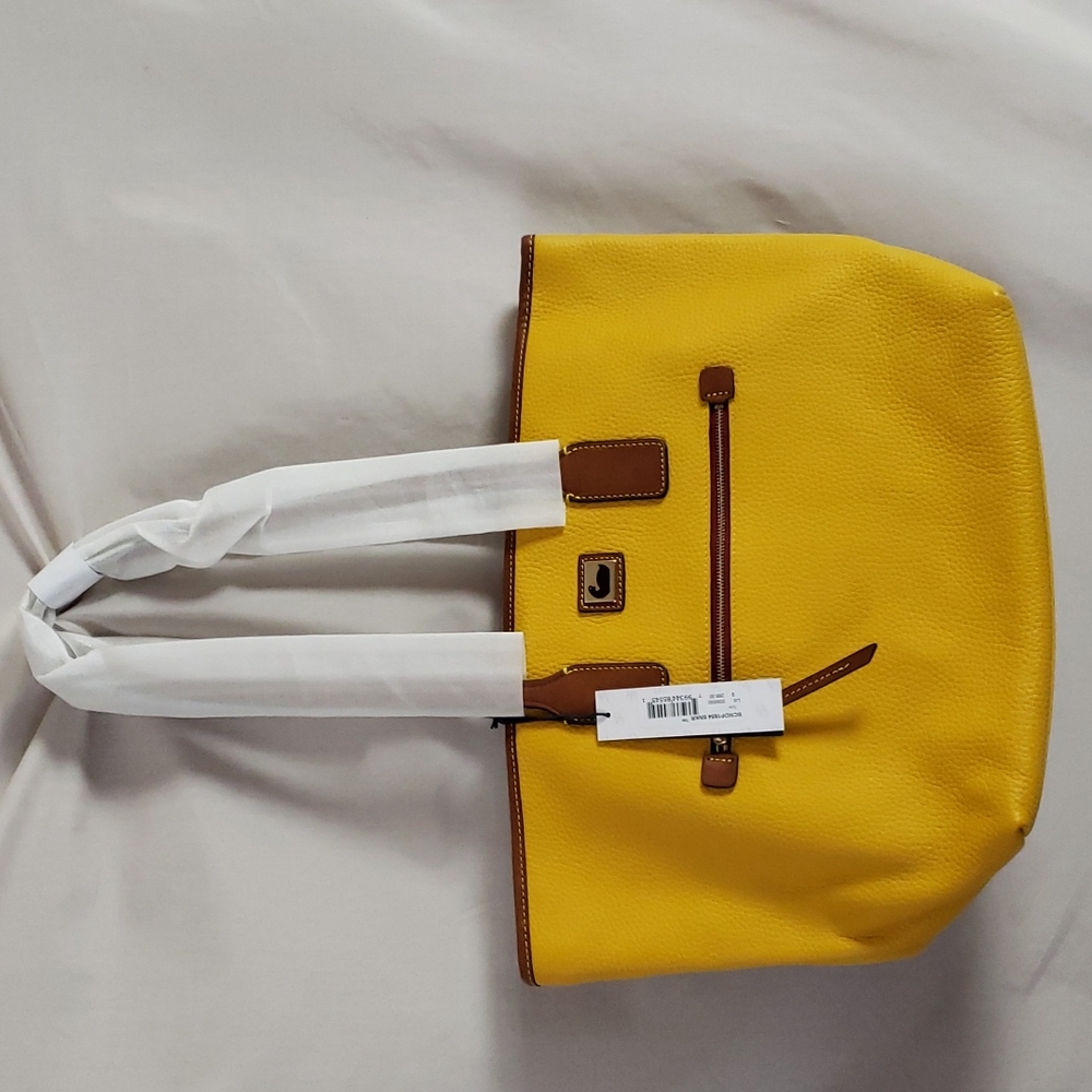 NEW Dooney and Bourke Pebbled Leather Tote Bag